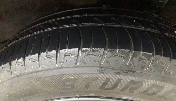 2022 Hyundai GRAND I10 NIOS SPORTZ 1.2 KAPPA VTVT CNG, CNG, Manual, 82,097 km, Left Rear Tyre Tread