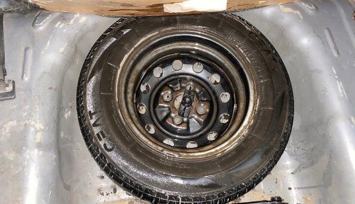 2016 Hyundai Eon ERA +, Petrol, Manual, 83,377 km, Spare Tyre