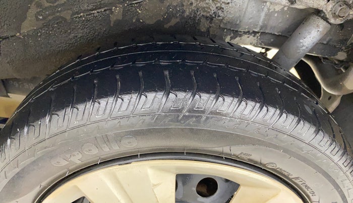 2016 Maruti Wagon R 1.0 VXI, Petrol, Manual, 44,667 km, Left Rear Tyre Tread