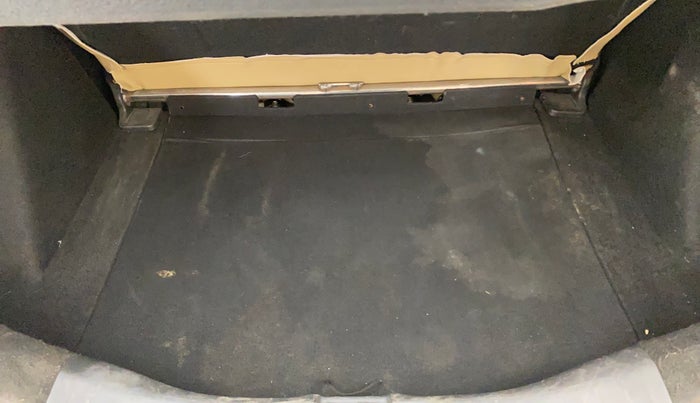 2015 Honda Jazz 1.2L I-VTEC V AT, Petrol, Automatic, 61,092 km, Boot Inside