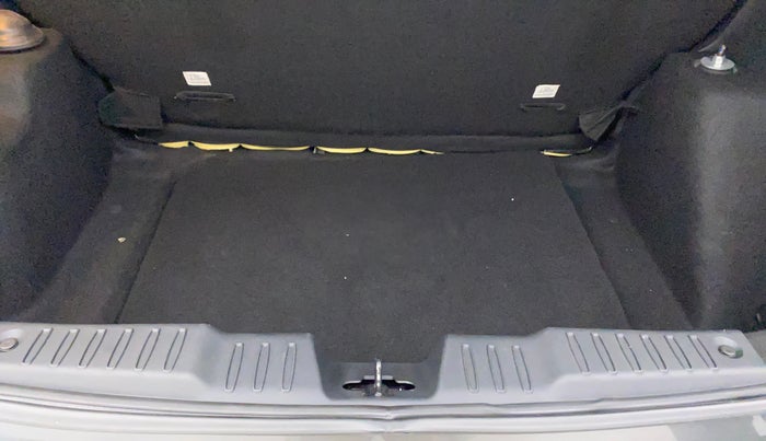 2022 Tata ALTROZ XZA PLUS, Petrol, Automatic, 7,418 km, Boot Inside