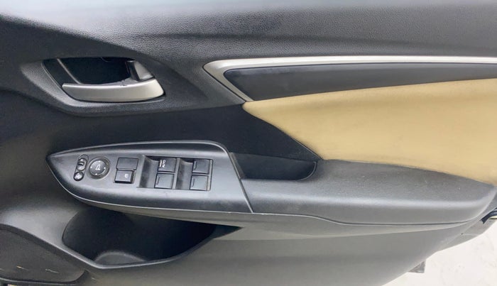 2017 Honda Jazz 1.2L I-VTEC V AT, Petrol, Automatic, 54,402 km, Driver Side Door Panels Control