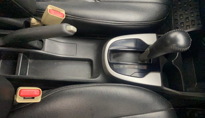 2017 Honda Jazz 1.2L I-VTEC V AT, Petrol, Automatic, 54,402 km, Gear Lever