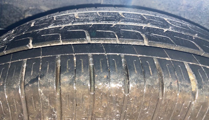 2015 Hyundai Grand i10 SPORTZ 1.2 KAPPA VTVT, Petrol, Manual, 75,100 km, Right Rear Tyre Tread