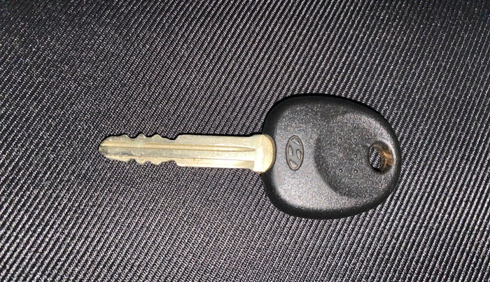 2015 Hyundai Grand i10 SPORTZ 1.2 KAPPA VTVT, Petrol, Manual, 75,100 km, Key Close Up