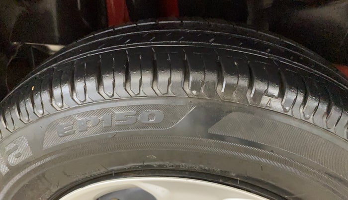 2019 Maruti Swift VXI, Petrol, Manual, 23,076 km, Right Rear Tyre Tread