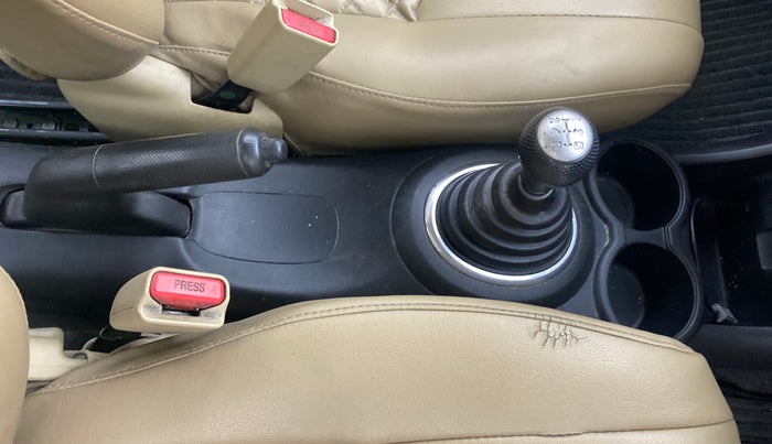 2014 Honda Amaze 1.2L I-VTEC S, Petrol, Manual, 99,162 km, Gear Lever