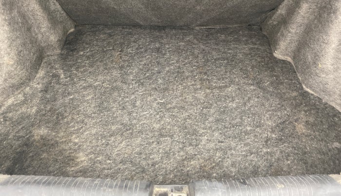 2014 Honda Amaze 1.2L I-VTEC S, Petrol, Manual, 99,162 km, Boot Inside