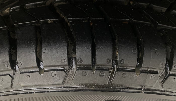 2014 Honda Amaze 1.2L I-VTEC S, Petrol, Manual, 99,162 km, Left Rear Tyre Tread