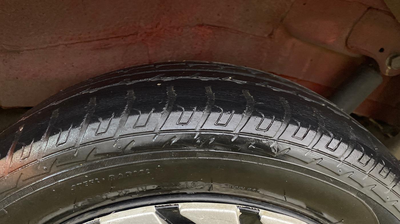 2015 Maruti Wagon R 1.0 VXI, Petrol, Manual, 35,643 km, Left Rear Tyre Tread