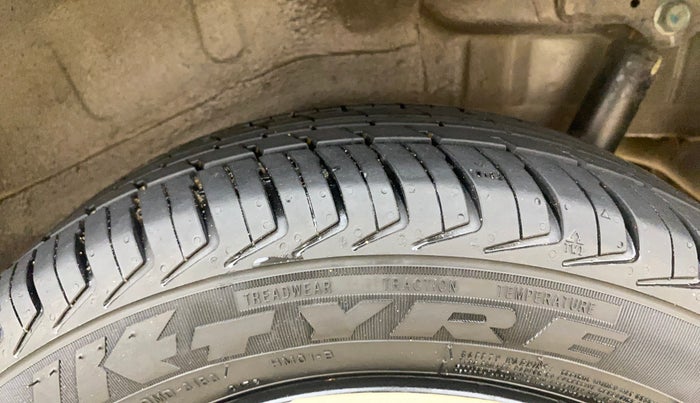 2016 Maruti Wagon R 1.0 VXI AMT, Petrol, Automatic, 23,495 km, Left Rear Tyre Tread