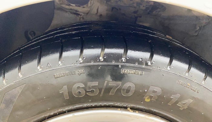 2017 Hyundai Grand i10 SPORTZ 1.2 KAPPA VTVT, Petrol, Manual, 1,04,654 km, Left Front Tyre Tread