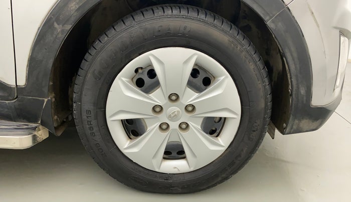 2015 Hyundai Creta S 1.6 PETROL, Petrol, Manual, 62,617 km, Right Front Wheel