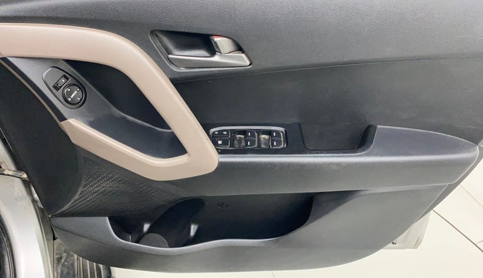 2015 Hyundai Creta S 1.6 PETROL, Petrol, Manual, 62,617 km, Driver Side Door Panels Control