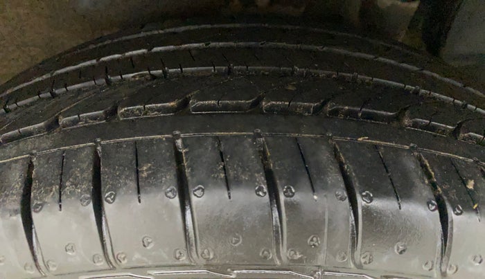 2015 Hyundai Creta S 1.6 PETROL, Petrol, Manual, 62,617 km, Left Rear Tyre Tread