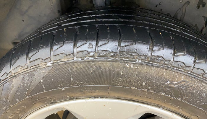 2018 Jeep Compass LIMITED 1.4 PETROL AT, Petrol, Automatic, 68,910 km, Right Rear Tyre Tread