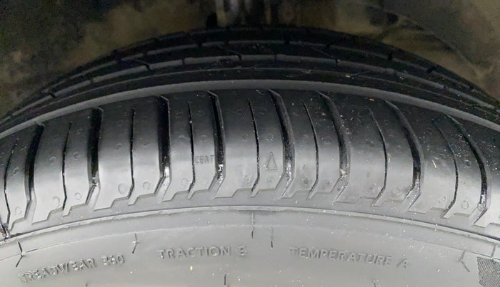 2018 Maruti Baleno ALPHA CVT PETROL 1.2, Petrol, Automatic, 75,910 km, Right Front Tyre Tread