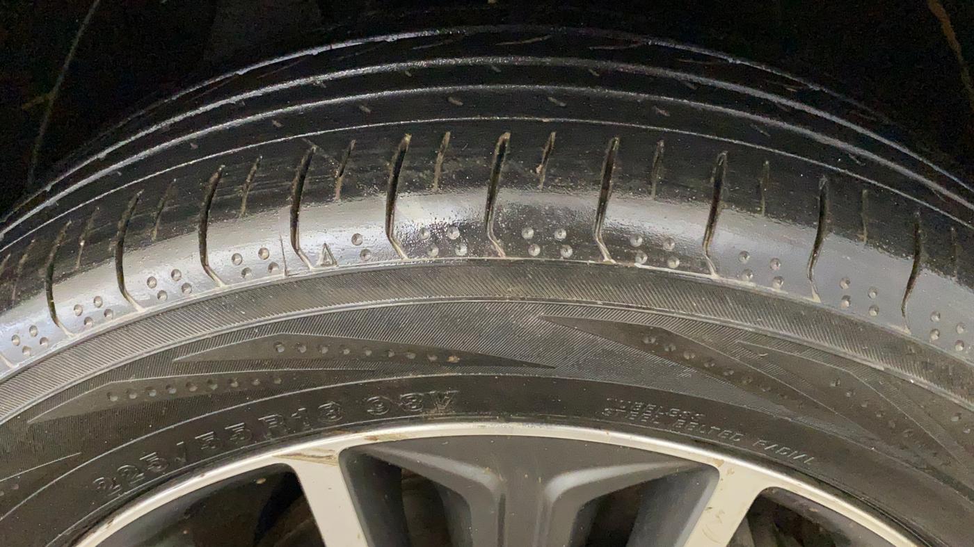 2019 Hyundai Tucson GLS 2WD AT PETROL, Petrol, Automatic, 94,340 km, Right Front Tyre Tread