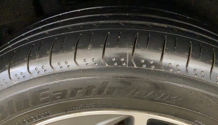 2019 Hyundai Tucson GLS 2WD AT PETROL, Petrol, Automatic, 94,537 km, Right Rear Tyre Tread