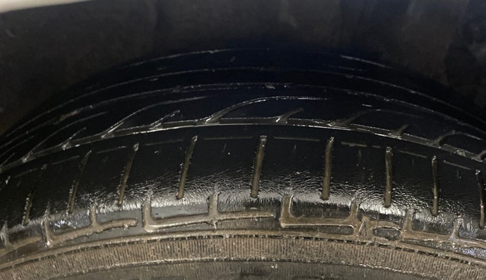 2015 Hyundai Elite i20 SPORTZ 1.2, Petrol, Manual, 89,773 km, Left Rear Tyre Tread