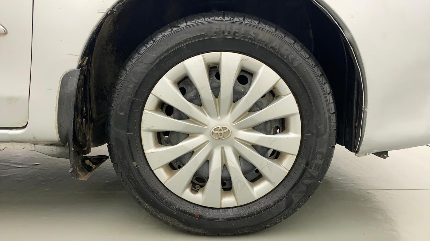2011 Toyota Etios G, Petrol, Manual, 69,278 km, Right Front Wheel
