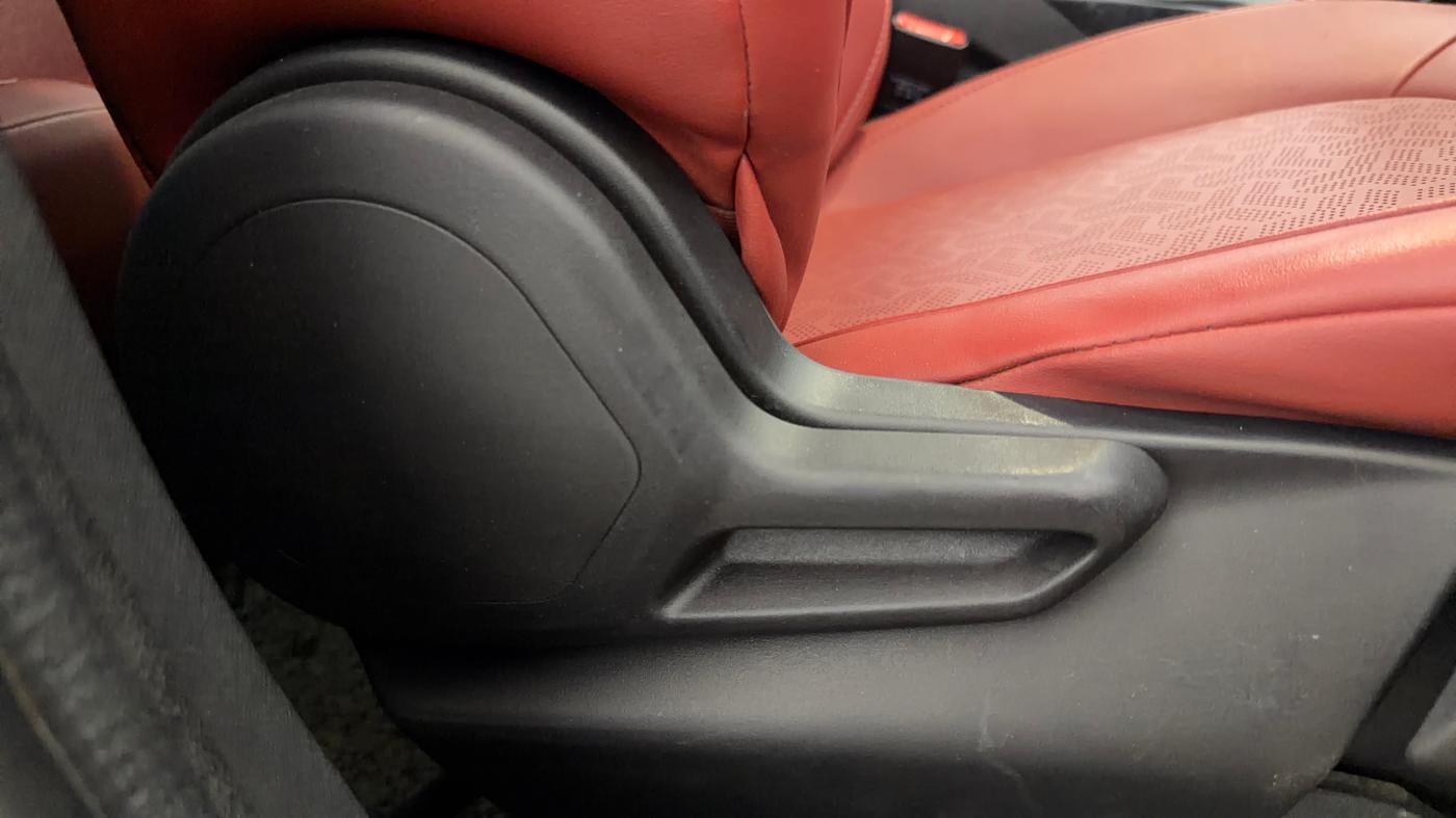 2023 Tata NEXON XZ PLUS LUX SUNROOF RED DARK PETROL, Petrol, Manual, 55,308 km, Driver Side Adjustment Panel