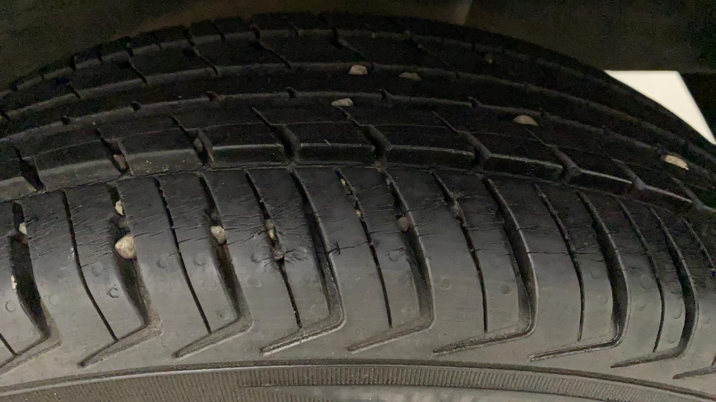 2018 Datsun Redi Go T(O) 1.0 AMT, Petrol, Automatic, 16,485 km, Left Rear Tyre Tread
