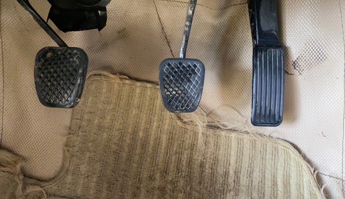 2020 Honda Amaze 1.2L I-VTEC S, Petrol, Manual, 1,01,334 km, Pedals