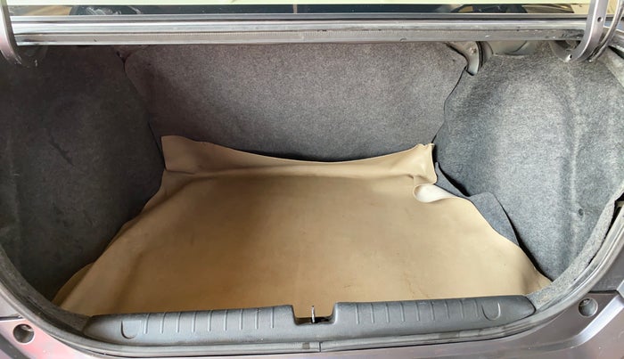 2020 Honda Amaze 1.2L I-VTEC S, Petrol, Manual, 1,01,334 km, Boot Inside