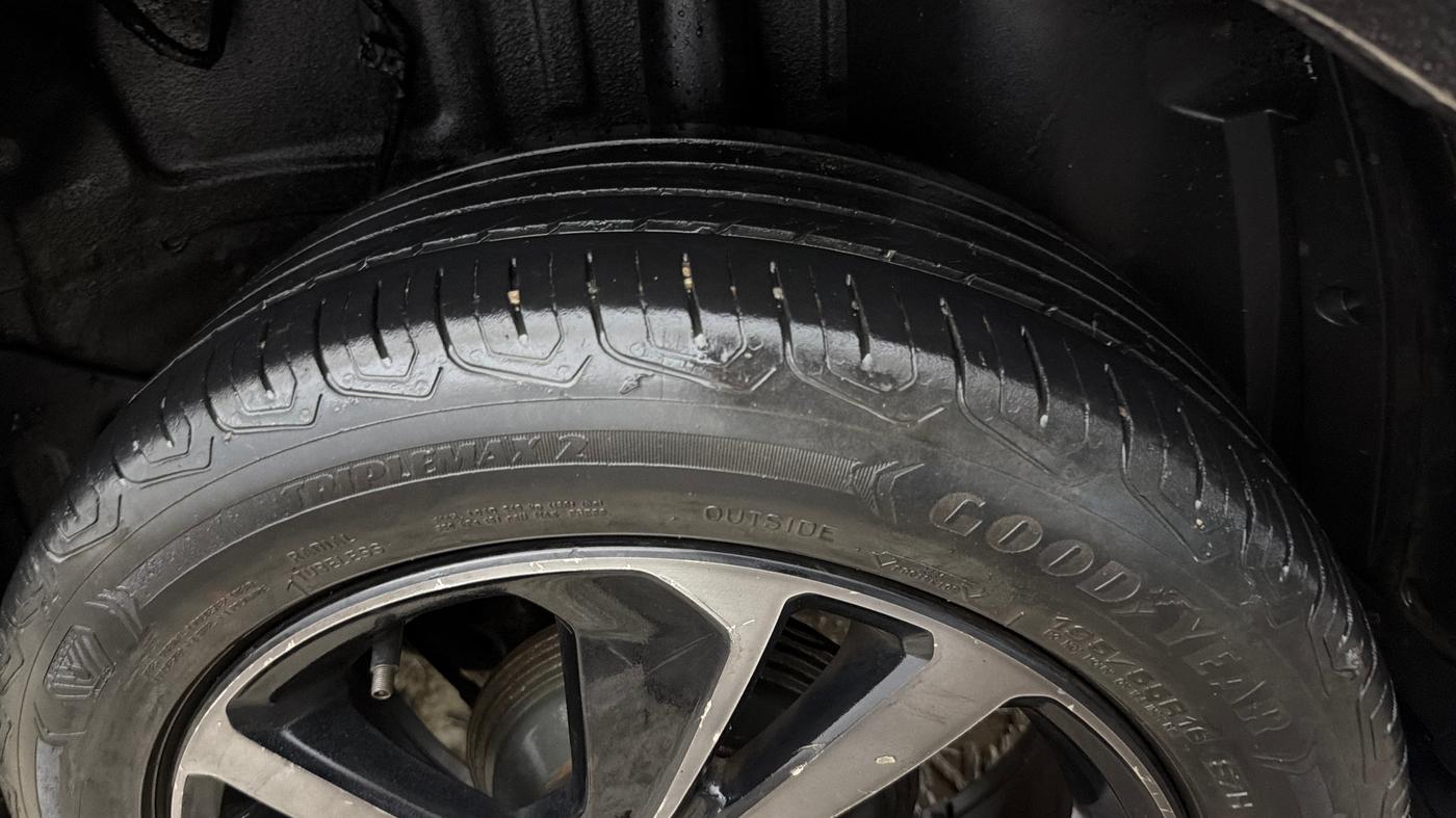 2021 Tata ALTROZ XZ PLUS PETROL DARK EDITION, Petrol, Manual, 42,772 km, Left Rear Tyre Tread