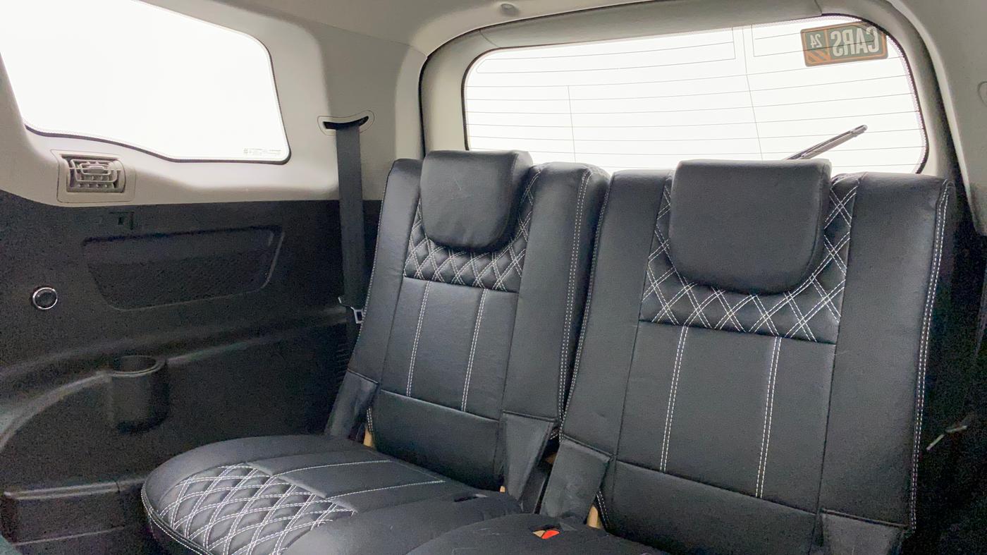 2019 Mahindra XUV500 W9 AT, Diesel, Automatic, 30,880 km, Third Seat Row ( optional )