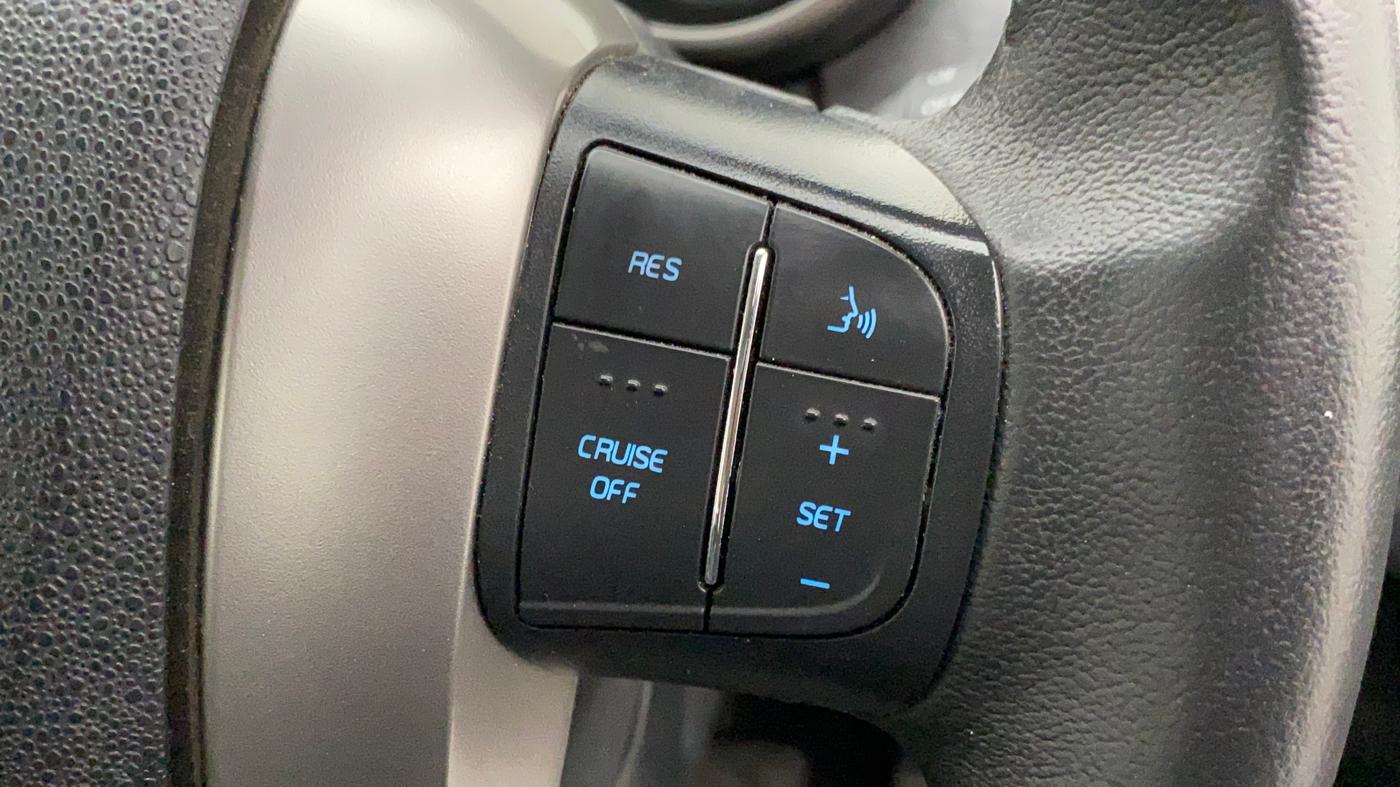 2019 Mahindra XUV500 W9 AT, Diesel, Automatic, 30,880 km, Adaptive Cruise Control