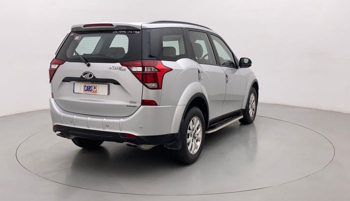 2019 Mahindra XUV500 W9 AT, Diesel, Automatic, 30,880 km, Right Back Diagonal