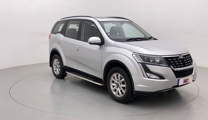 2019 Mahindra XUV500 W9 AT, Diesel, Automatic, 30,880 km, Right Front Diagonal