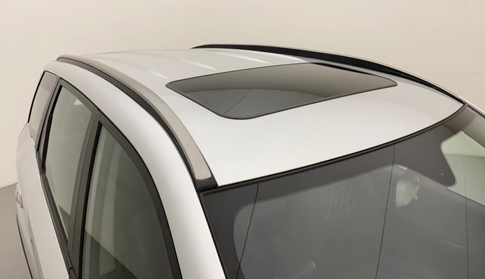 2019 Mahindra XUV500 W9 AT, Diesel, Automatic, 30,880 km, Roof