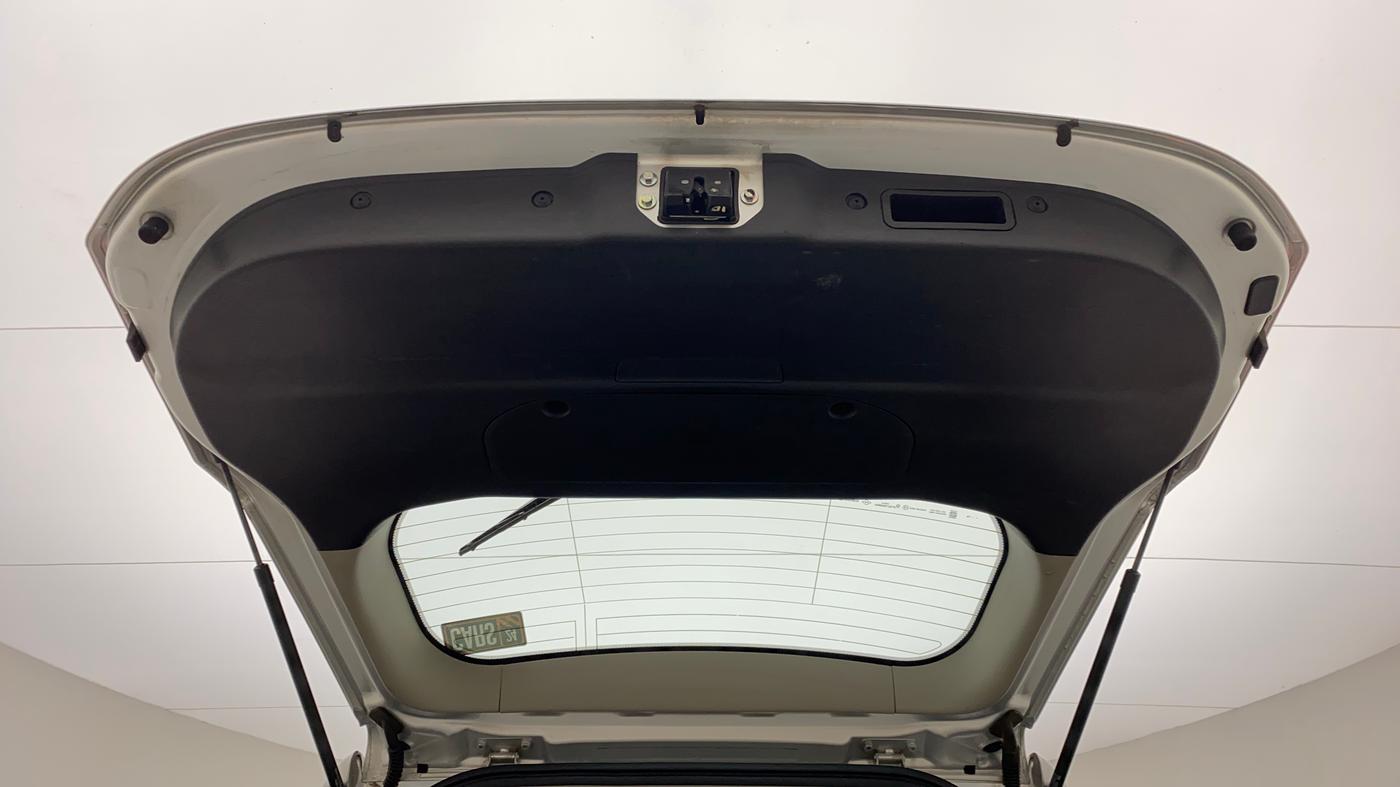 2019 Mahindra XUV500 W9 AT, Diesel, Automatic, 30,880 km, Boot Door Open