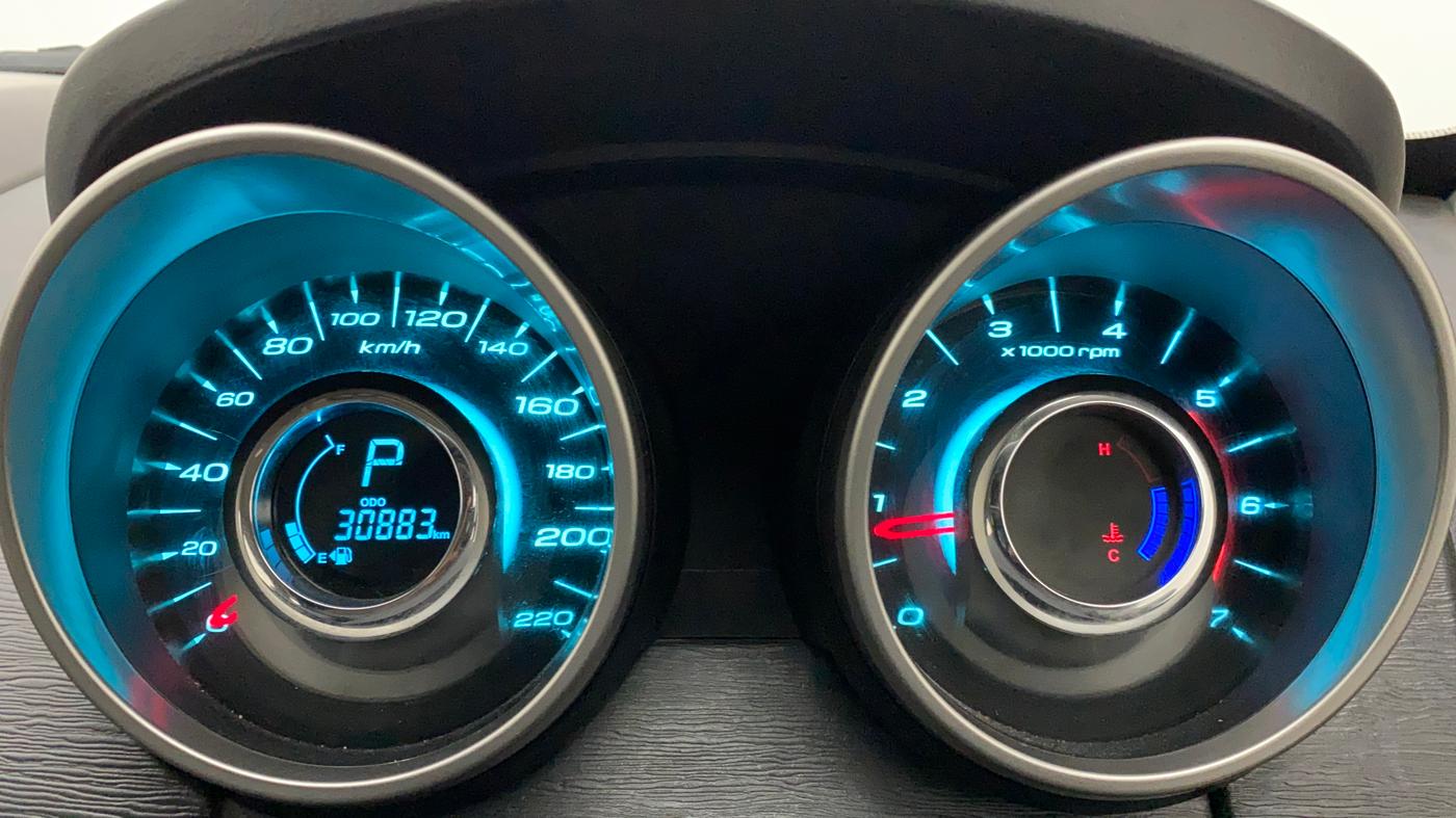 2019 Mahindra XUV500 W9 AT, Diesel, Automatic, 30,880 km, Odometer Image