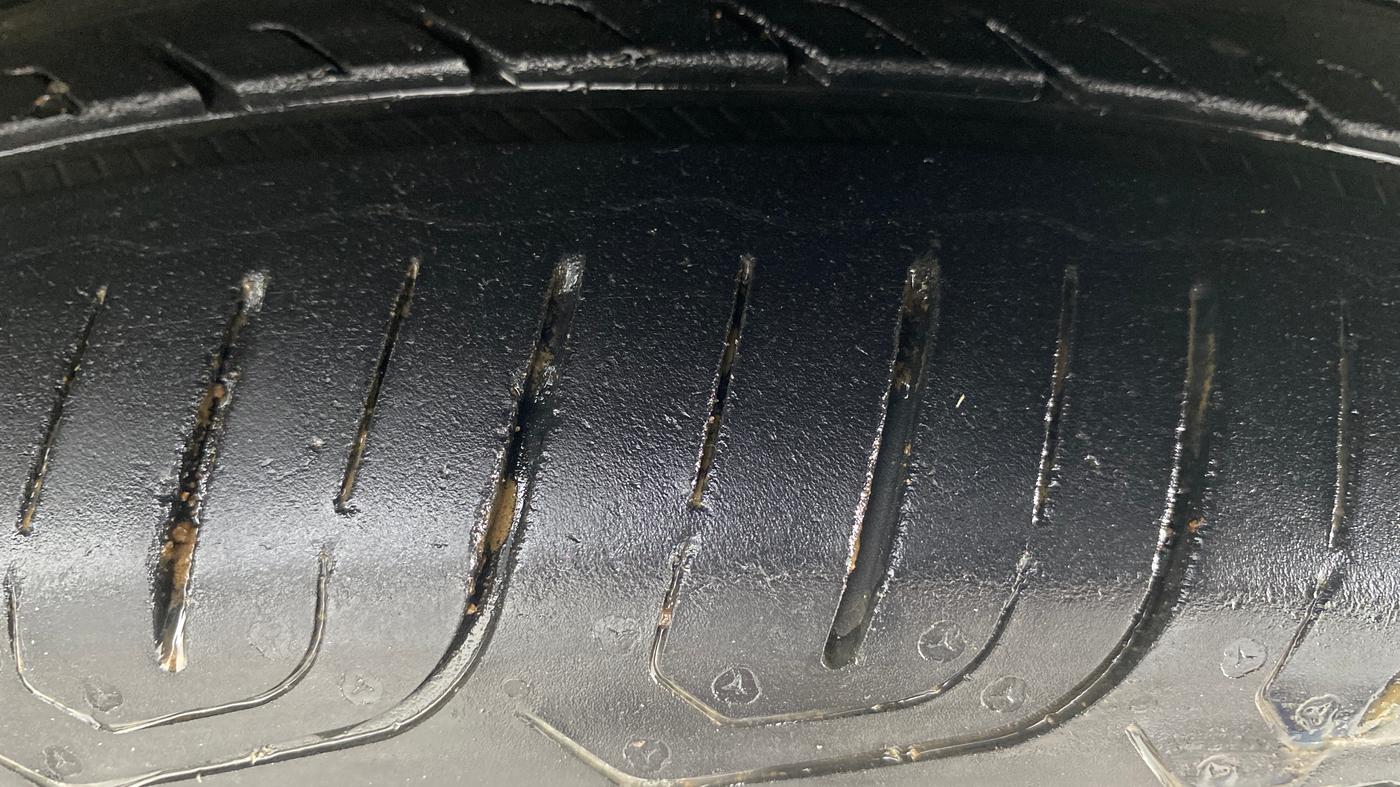 2015 Honda Amaze 1.2L I-VTEC S, Petrol, Manual, 72,792 km, Right Front Tyre Tread