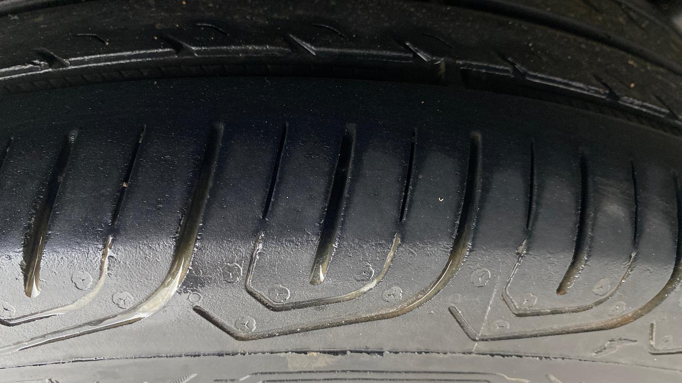 2015 Honda Amaze 1.2L I-VTEC S, Petrol, Manual, 72,792 km, Right Rear Tyre Tread