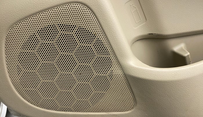 2019 Maruti Ciaz ALPHA  AT 1.5 SHVS PETROL, Petrol, Automatic, 54,951 km, Speaker