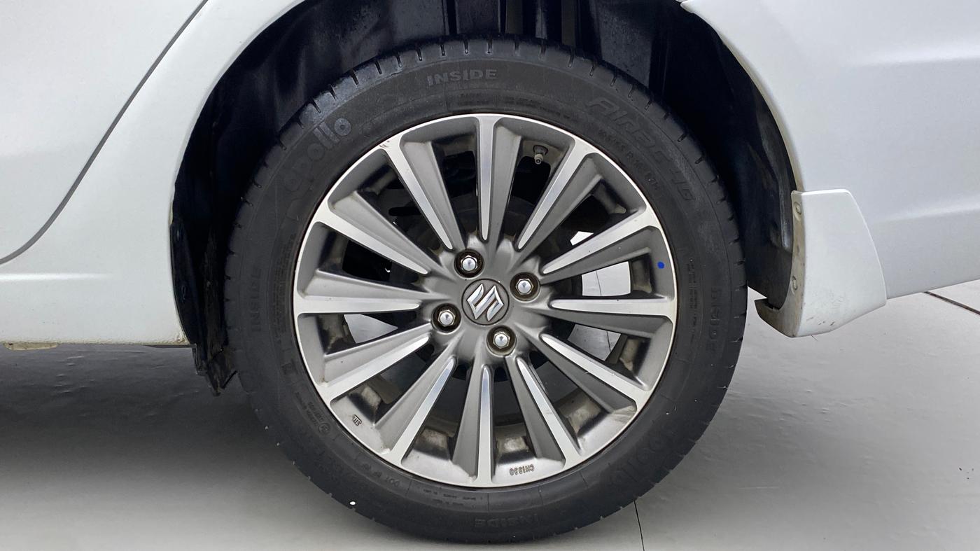 2019 Maruti Ciaz ALPHA  AT 1.5 SHVS PETROL, Petrol, Automatic, 54,951 km, Left Rear Wheel