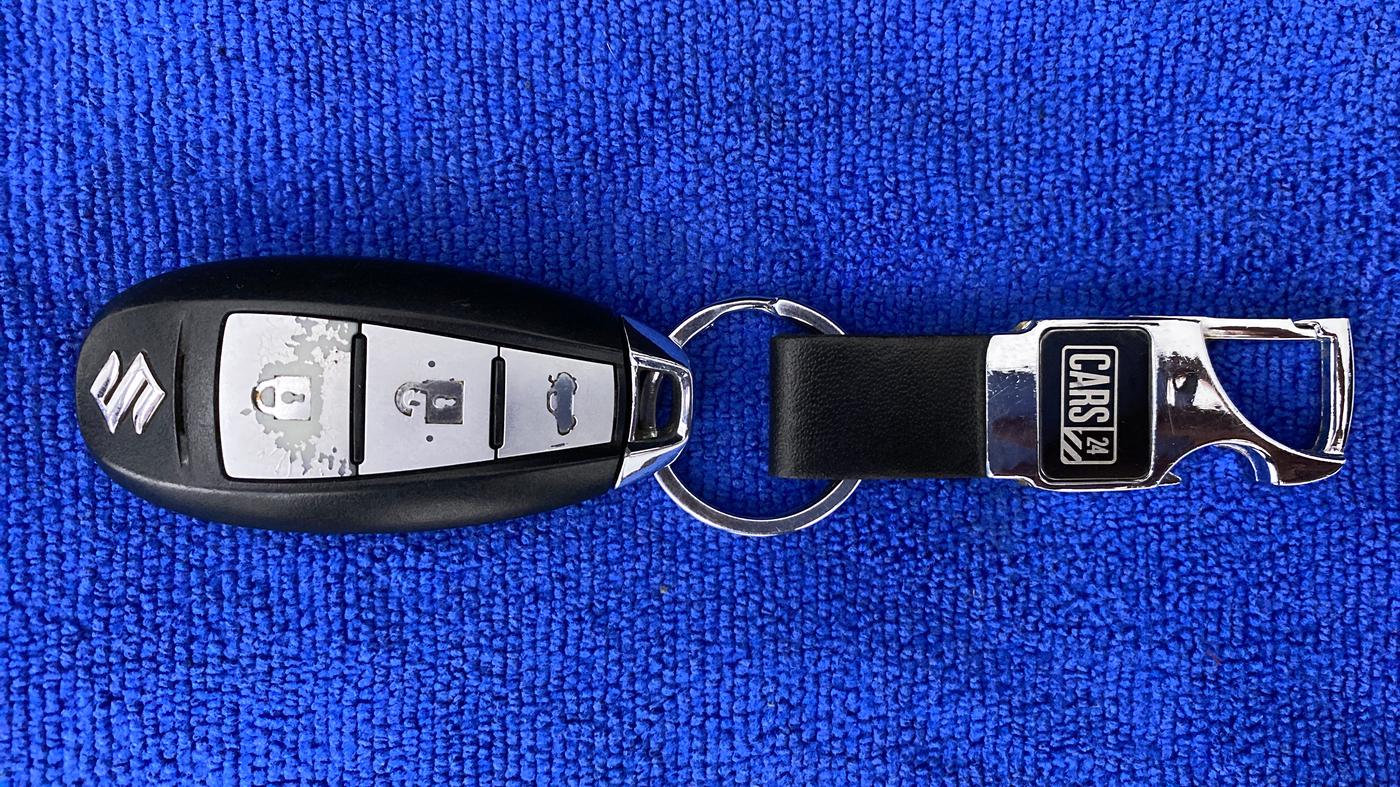 2019 Maruti Ciaz ALPHA  AT 1.5 SHVS PETROL, Petrol, Automatic, 54,951 km, Key Close Up