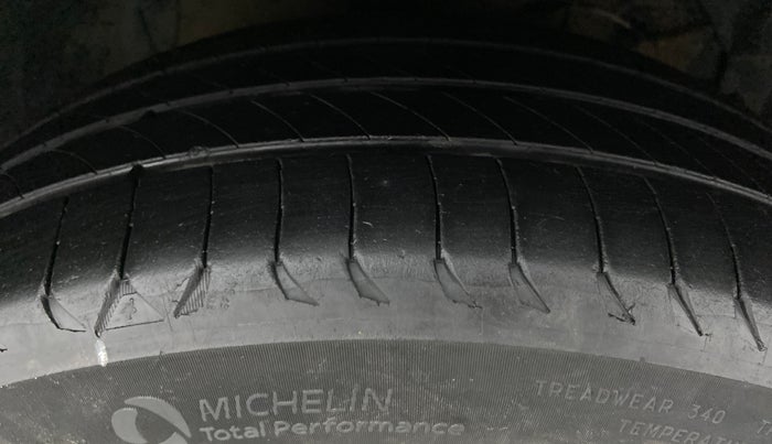 2017 Maruti S Cross ZETA 1.3, Diesel, Manual, 76,472 km, Right Front Tyre Tread