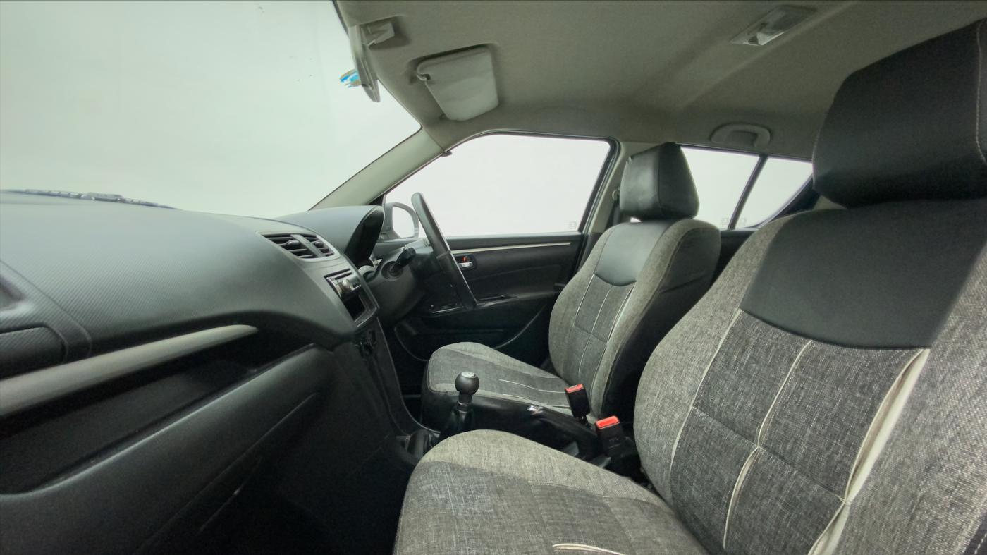 2014 Maruti Swift VXI, Petrol, Manual, 70,509 km, Right Side Front Door Cabin
