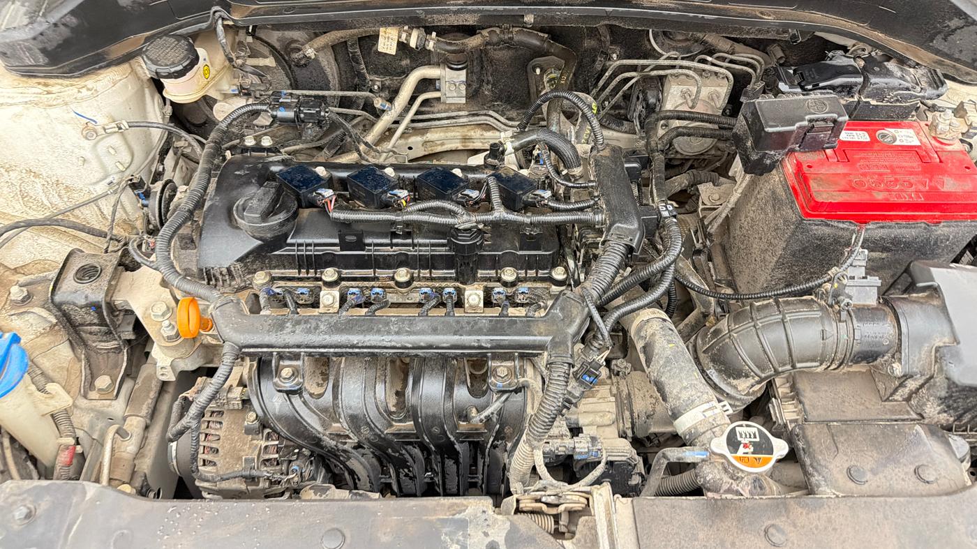 2023 Hyundai NEW I20 ASTA (O) 1.2 IVT, Petrol, Automatic, 37,658 km, Engine View