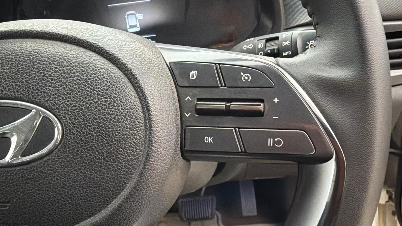 2023 Hyundai NEW I20 ASTA (O) 1.2 IVT, Petrol, Automatic, 37,658 km, Adaptive Cruise Control