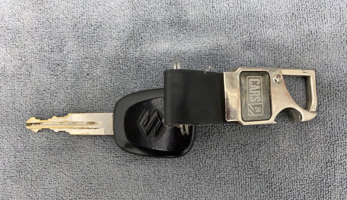 2012 Maruti Alto K10 LXI, CNG, Manual, 36,153 km, Key Close Up