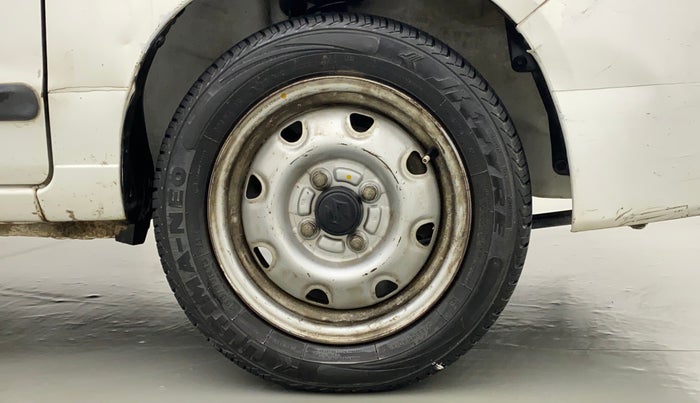 2012 Maruti Alto K10 LXI, CNG, Manual, 36,153 km, Right Front Wheel