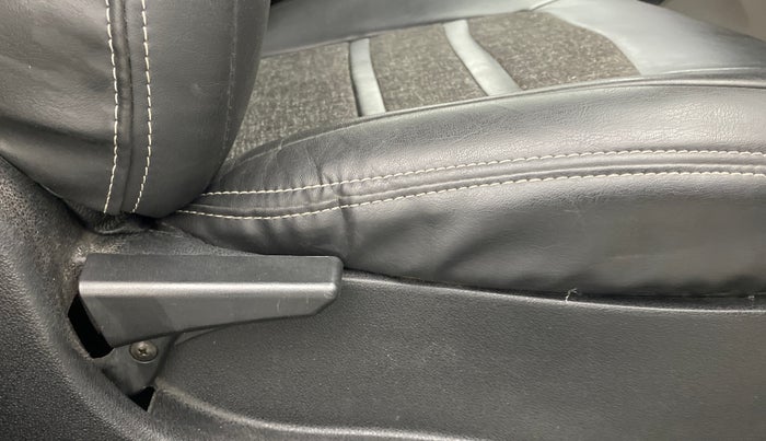 2018 Tata NEXON XM 1.2, Petrol, Manual, 38,203 km, Driver Side Adjustment Panel
