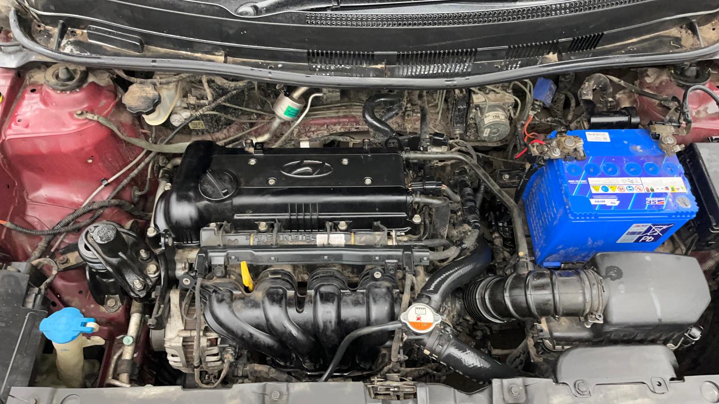 2014 Hyundai Verna FLUIDIC 1.6 VTVT SX, Petrol, Manual, 80,459 km, Engine View